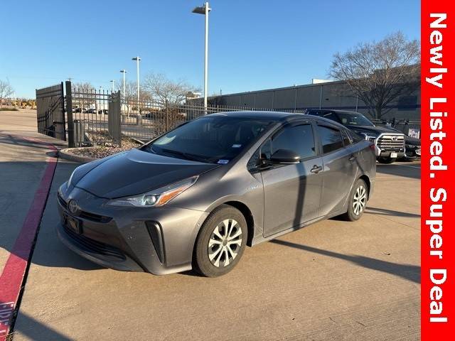 2019 Toyota Prius LE FWD photo