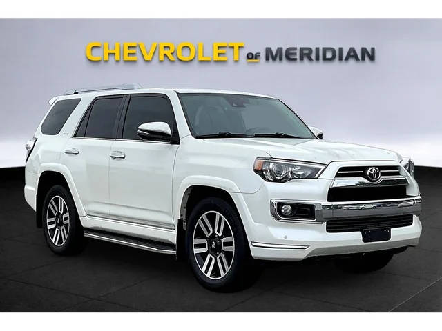 2020 Toyota 4Runner Limited RWD photo
