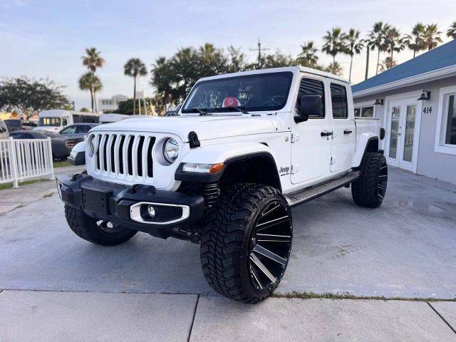 2020 Jeep Gladiator Overland 4WD photo