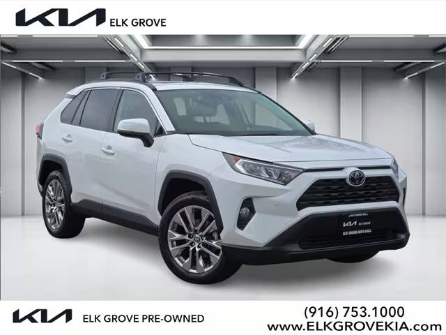 2020 Toyota RAV4 XLE Premium AWD photo