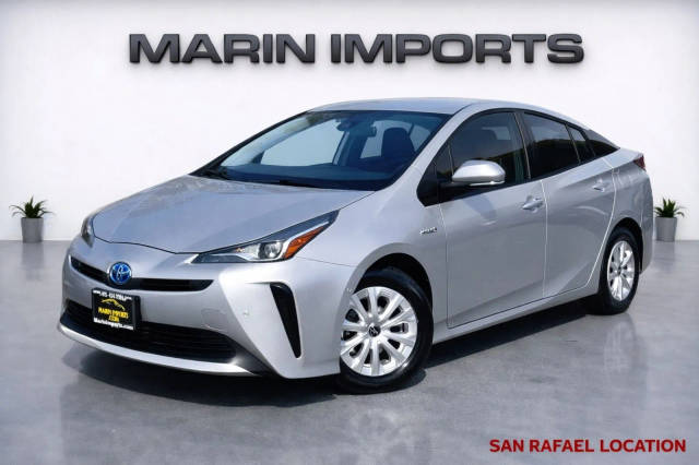 2020 Toyota Prius LE FWD photo