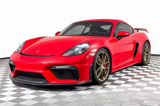 2020 Porsche Cayman GT4 RWD photo