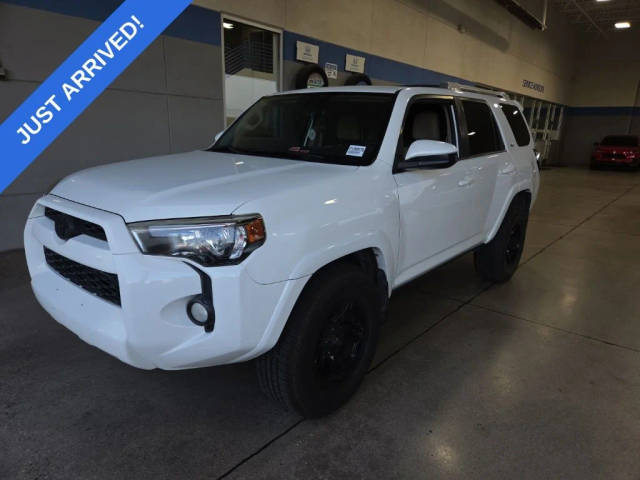 2016 Toyota 4Runner SR5 RWD photo