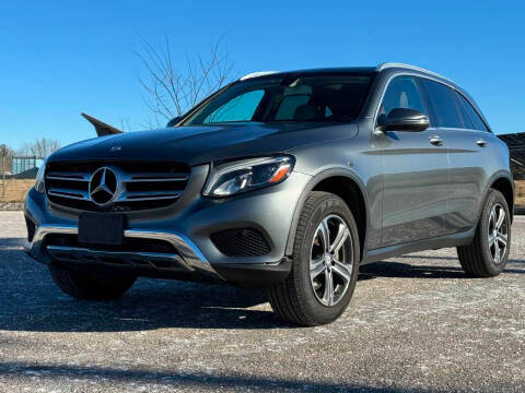 2017 Mercedes-Benz GLC-Class GLC 300 AWD photo
