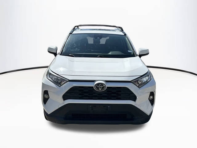 2019 Toyota RAV4 XLE FWD photo