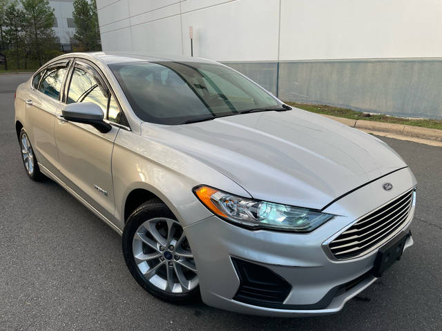 2019 Ford Fusion SE FWD photo