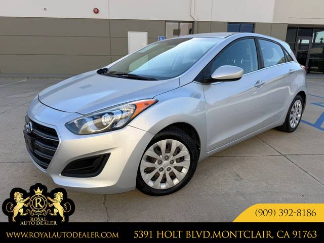 2017 Hyundai Elantra GT FWD photo