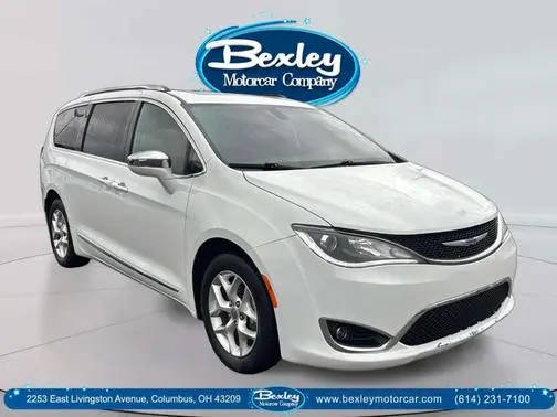 2020 Chrysler Pacifica Minivan Limited FWD photo