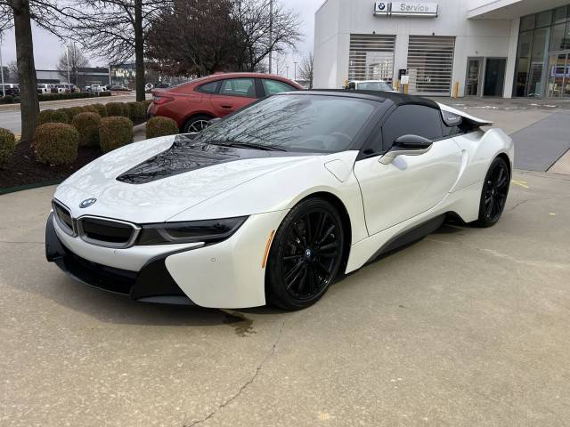 2019 BMW i8  AWD photo