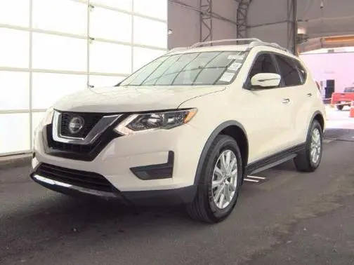 2020 Nissan Rogue SV FWD photo