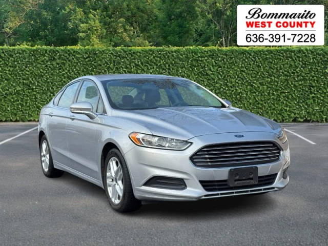 2015 Ford Fusion SE FWD photo