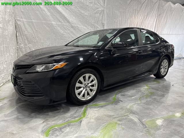 2020 Toyota Camry LE FWD photo