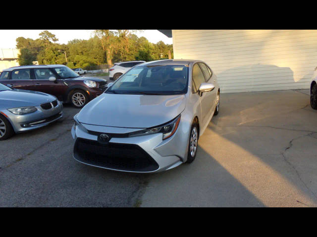 2020 Toyota Corolla LE FWD photo