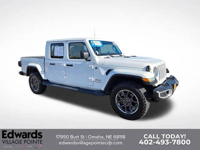 2020 Jeep Gladiator Overland 4WD photo