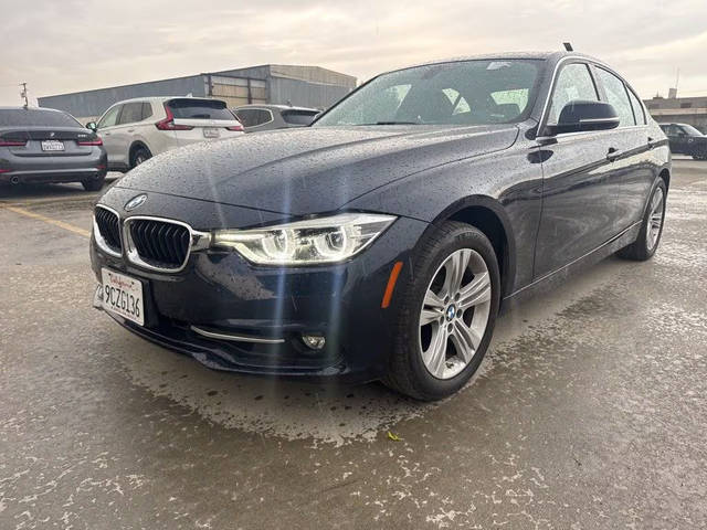 2017 BMW 3 Series 330i xDrive AWD photo