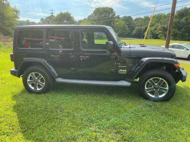 2019 Jeep Wrangler Unlimited Sahara 4WD photo