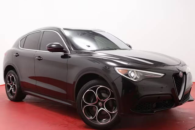 2019 Alfa Romeo Stelvio Ti Lusso AWD photo