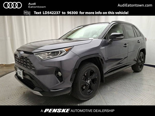 2020 Toyota RAV4 Hybrid XSE AWD photo