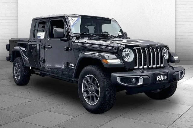 2020 Jeep Gladiator Overland 4WD photo