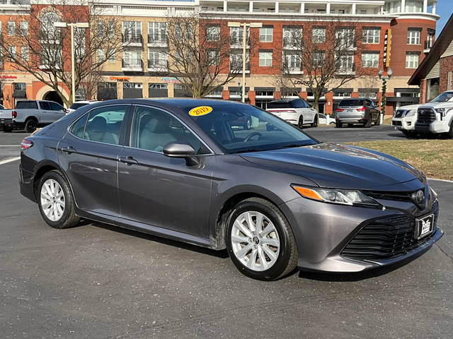 2019 Toyota Camry LE FWD photo