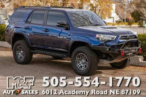 2020 Toyota 4Runner Venture 4WD photo