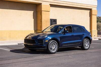 2020 Porsche Macan  AWD photo