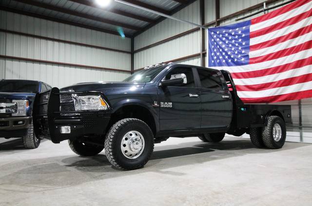 2018 Ram 3500 Laramie 4WD photo