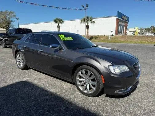2019 Chrysler 300 Limited RWD photo