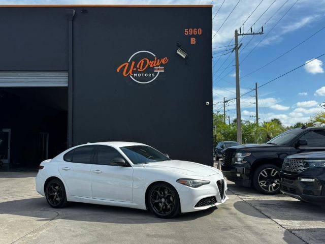 2019 Alfa Romeo Giulia  RWD photo