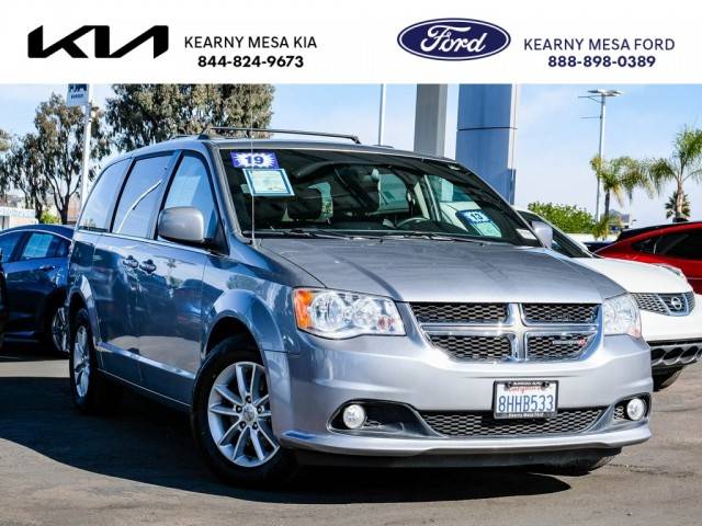 2019 Dodge Grand Caravan SXT FWD photo