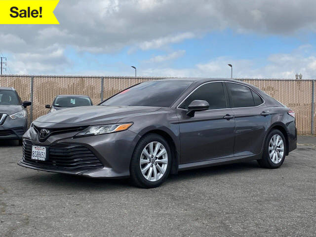 2020 Toyota Camry LE FWD photo