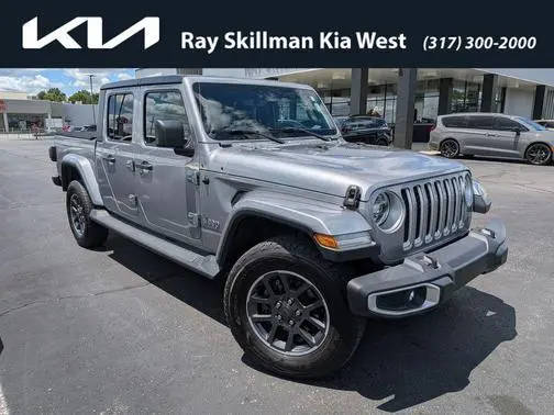 2020 Jeep Gladiator Overland 4WD photo