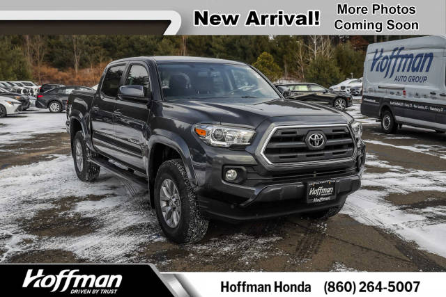 2017 Toyota Tacoma SR5 4WD photo