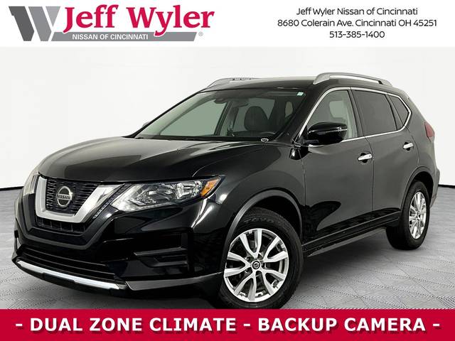 2020 Nissan Rogue SV FWD photo