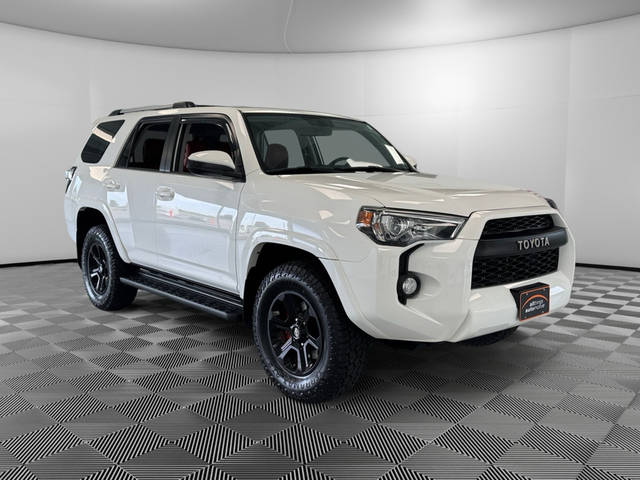 2019 Toyota 4Runner SR5 4WD photo