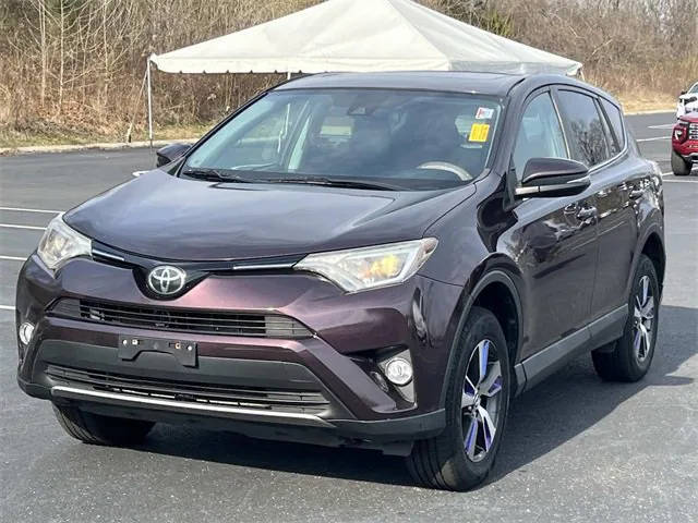 2018 Toyota RAV4 XLE FWD photo