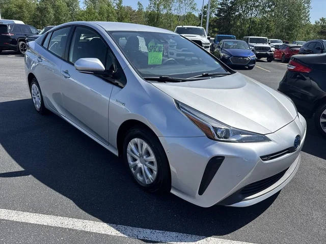 2020 Toyota Prius LE FWD photo