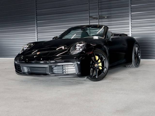 2020 Porsche 911 Carrera RWD photo