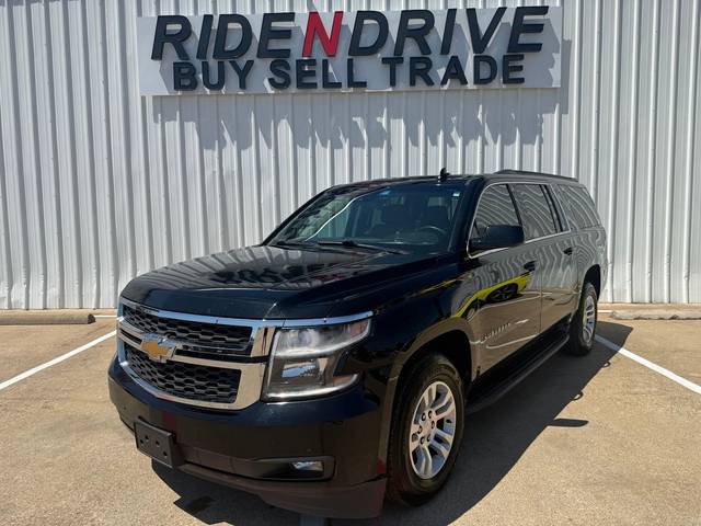 2019 Chevrolet Suburban LT 4WD photo