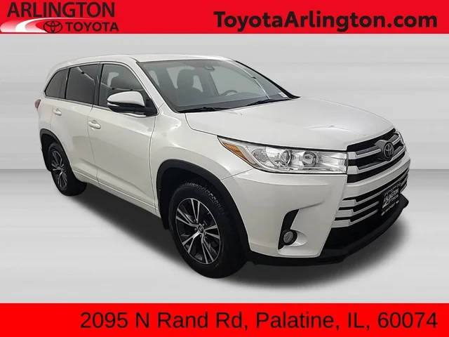 2017 Toyota Highlander LE Plus AWD photo