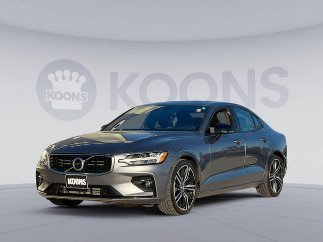 2019 Volvo S60 R-Design AWD photo