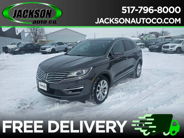 2017 Lincoln Select AWD photo