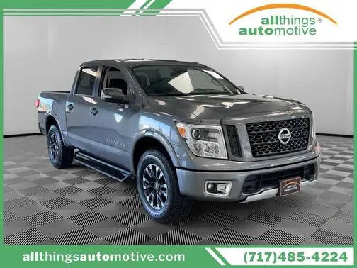 2019 Nissan Titan PRO-4X 4WD photo