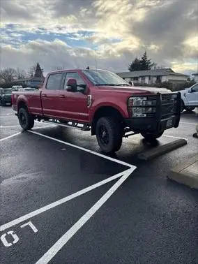 2019 Ford  LARIAT 4WD photo