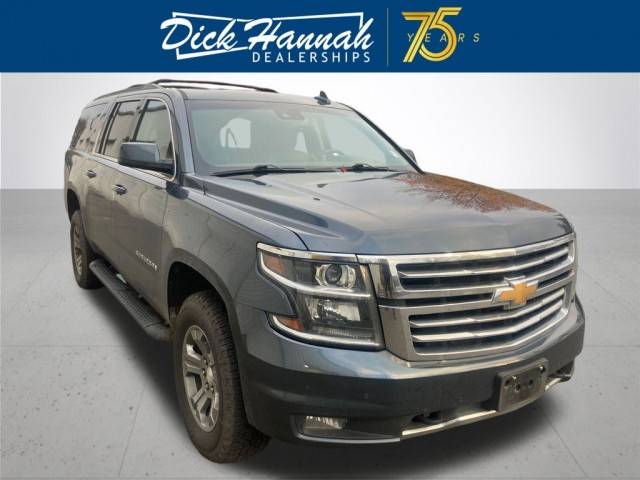 2019 Chevrolet Suburban LT 4WD photo