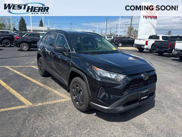 2020 Toyota RAV4 LE AWD photo