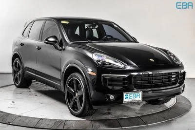 2017 Porsche Cayenne Platinum Edition AWD photo