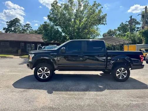 2020 Ford F-150 XL 4WD photo