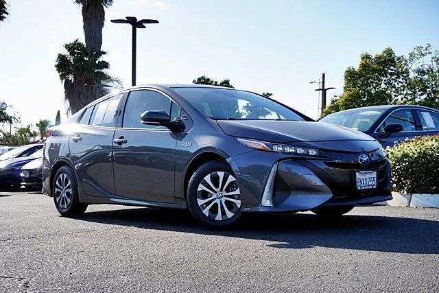 2020 Toyota Prius Prime XLE FWD photo