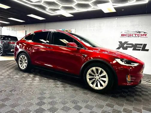 2017 Tesla Model X 75D AWD photo